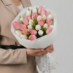25 tyulpanov 4